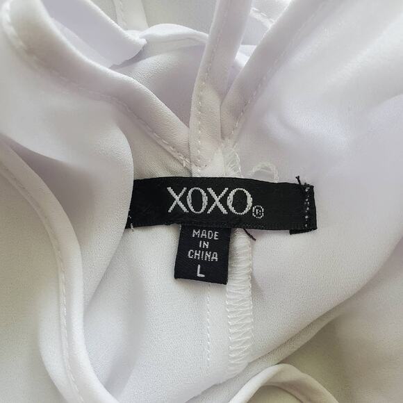 XOXO White Angel Sleeve Sheer Flowy V-Neckline Top L - Picture 8 of 10